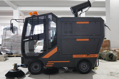 現(xiàn)在的電動(dòng)清掃車都是掃吸一體的嘛！有抑塵效果？